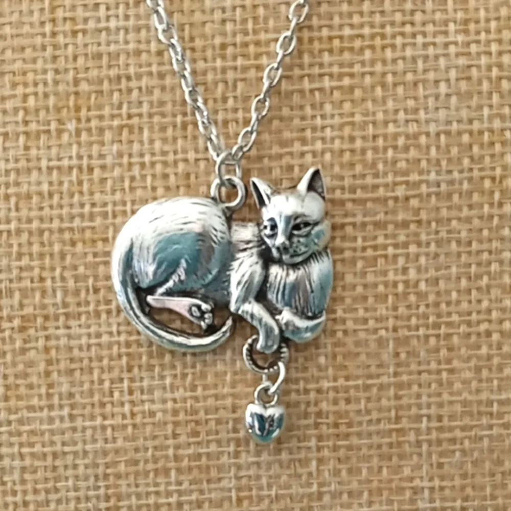 Silver Cat Pendant Necklace